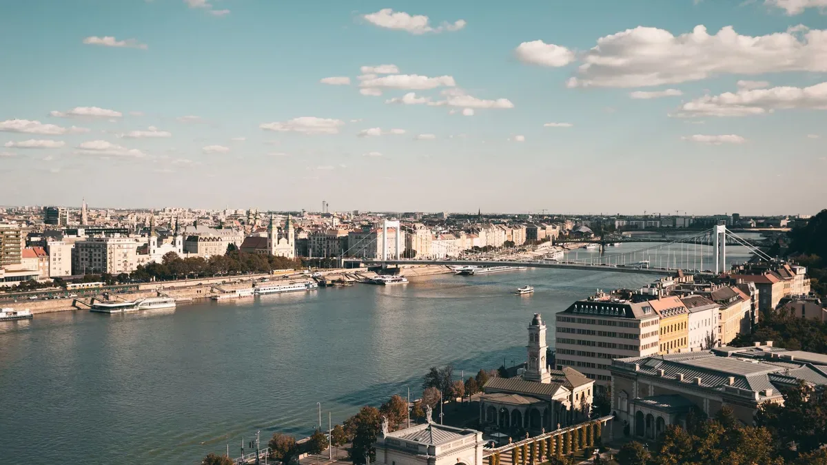 vol marseille budapest — Vol marseille budapest : comprendre et agir
